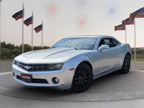 Used 2012 Chevrolet Camaro LT RWD image 3