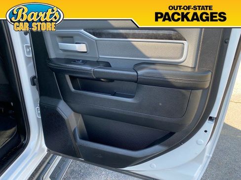 Used 2022 RAM 3500 Big Horn AWD/4WD image 9