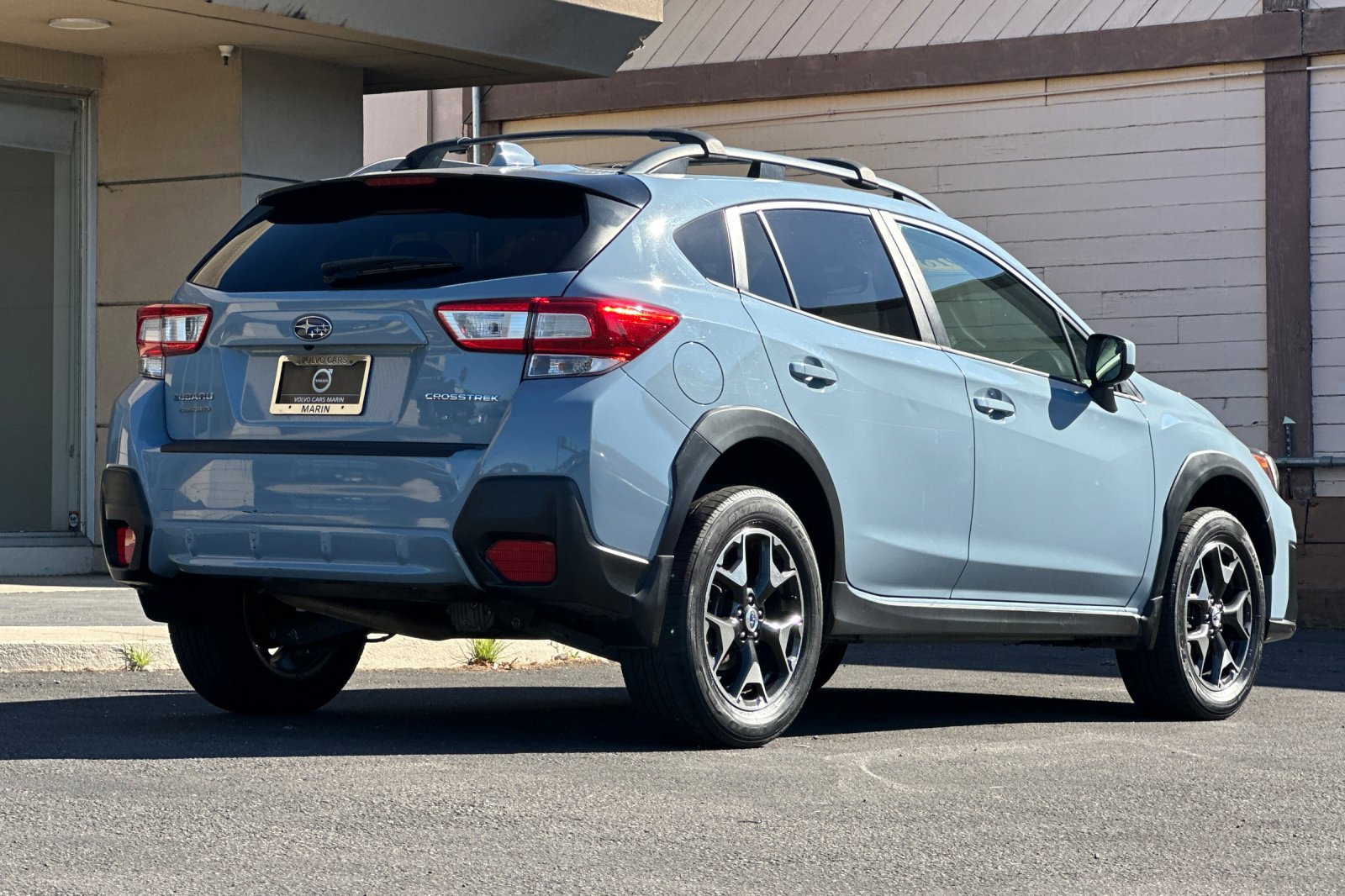 Used 2018 Subaru Crosstrek 2.0i Premium w/ Popular Package #2 AWD/4WD image 2