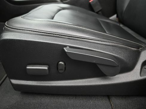 Used 2020 Chevrolet Colorado Z71 image 12