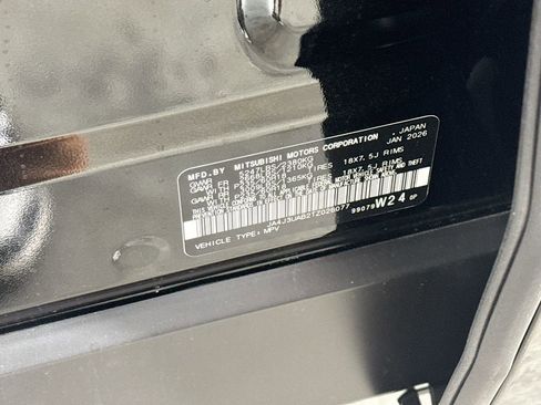 New 2026 Mitsubishi Outlander ES FWD image 31