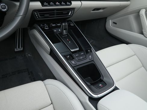Used 2022 Porsche 911 Turbo S AWD/4WD image 32
