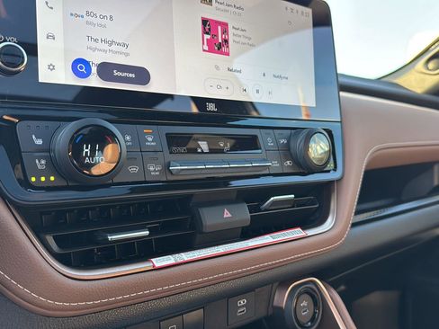 New 2026 Toyota Grand Highlander MAX Platinum image 23