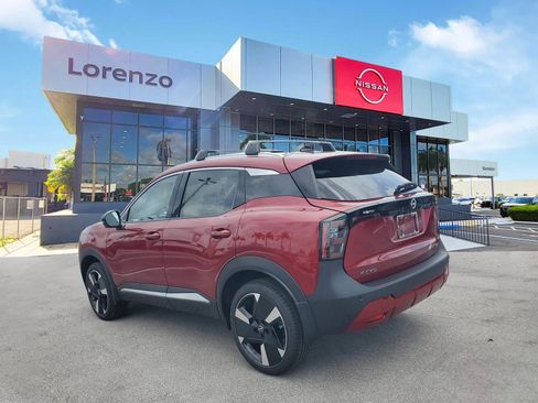 New 2026 Nissan Kicks SR FWD image 6