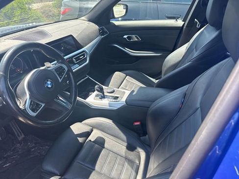 Used 2022 BMW 330i xDrive Sedan w/ M Sport Package AWD/4WD image 18