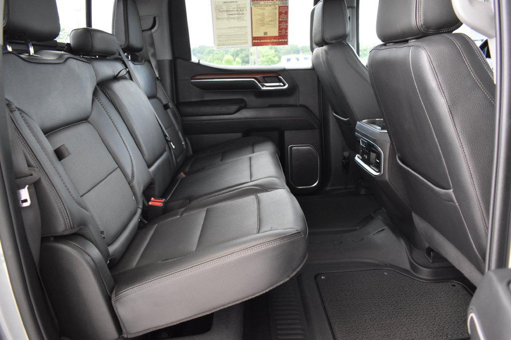 Used 2023 GMC Sierra 1500 Denali w/ Denali Reserve Package AWD/4WD image 16