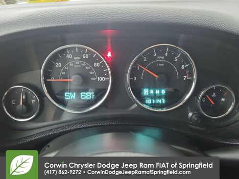 Used 2013 Jeep Wrangler Unlimited Sahara w/ Connectivity Group AWD/4WD image 22