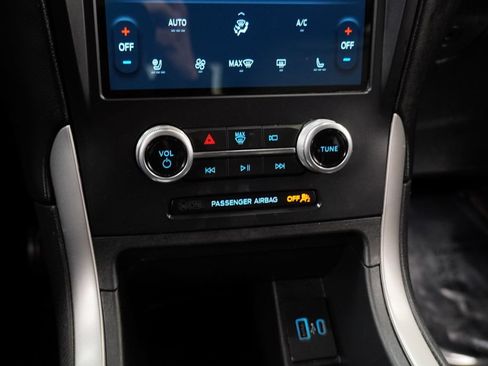 Used 2021 Ford Edge ST-Line FWD image 19