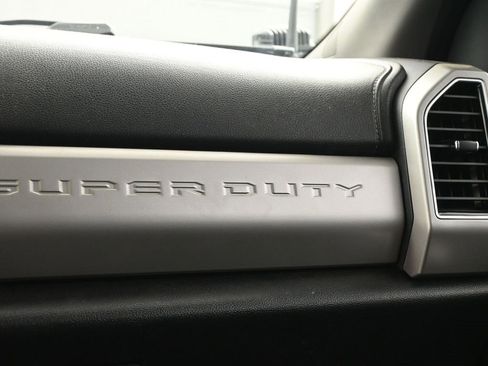 Used 2020 Ford F250 Lariat w/ Lariat Ultimate Package image 18
