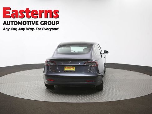 Used 2019 Tesla Model 3 Standard Range image 36