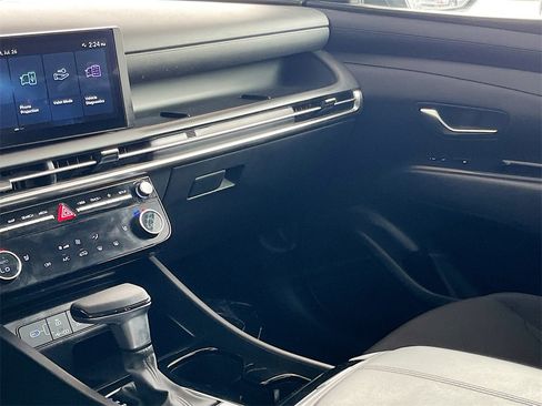 Used 2025 Hyundai Tucson SEL image 22