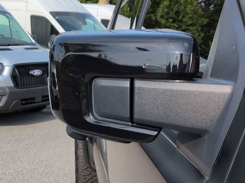 Used 2023 Ford F150 Raptor w/ Raptor 37 Performance Package AWD/4WD image 12