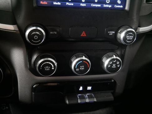 Used 2019 RAM 1500 Big Horn image 23