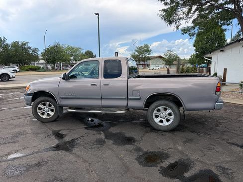 Used 2000 Toyota Tundra SR5 AWD/4WD image 6