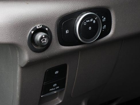 Used 2021 Ford Transit 350 XLT image 21