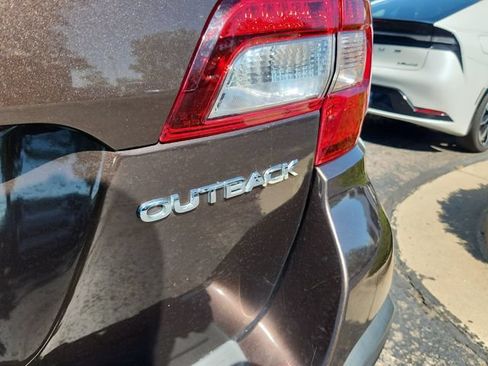 Used 2019 Subaru Outback 2.5i Limited AWD/4WD image 24