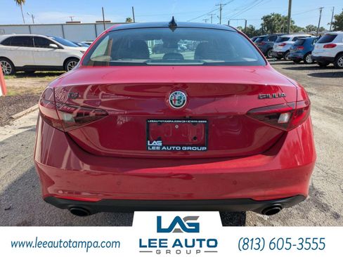 Used 2019 Alfa Romeo Giulia Ti w/ Nero Edizione AWD/4WD image 4