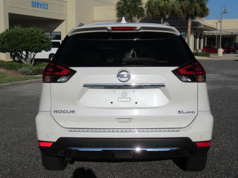 Used 2020 Nissan Rogue SL w/ Premium Package image 5