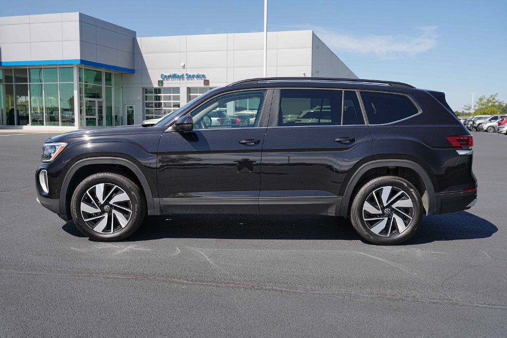 Used 2026 Volkswagen Atlas SE AWD/4WD image 11