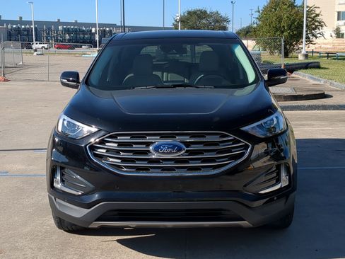 Used 2024 Ford Edge Titanium image 9