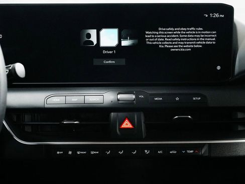 Used 2025 Kia K4 FWD image 17