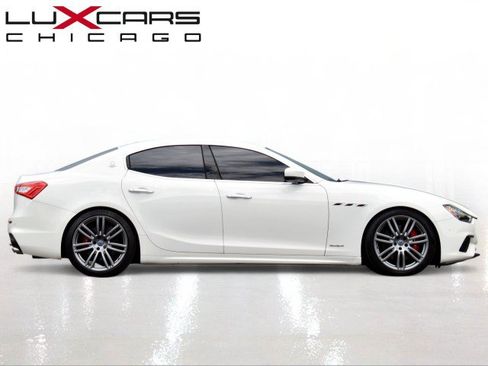 Used 2018 Maserati Ghibli S GranSport Q4 AWD/4WD image 13