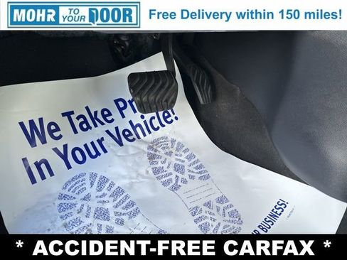 Used 2021 Nissan Versa SV image 33