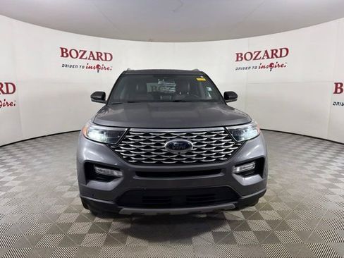 Used 2021 Ford Explorer Platinum w/ Premium Technology Package RWD image 2