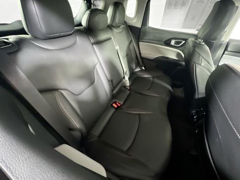 Used 2022 Jeep Compass Limited w/ Elite Group AWD/4WD image 25