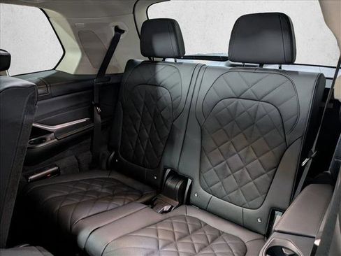 New 2026 BMW X7 xDrive40i image 18