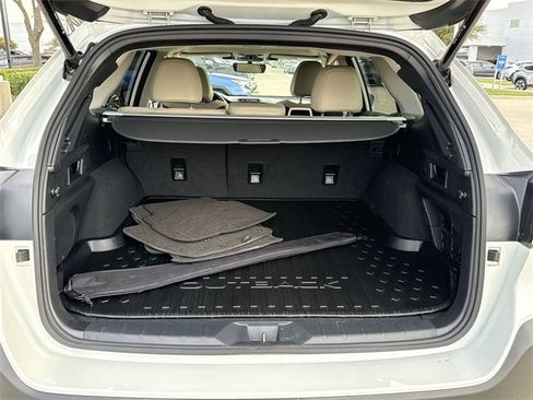 Certified 2025 Subaru Outback Limited image 13