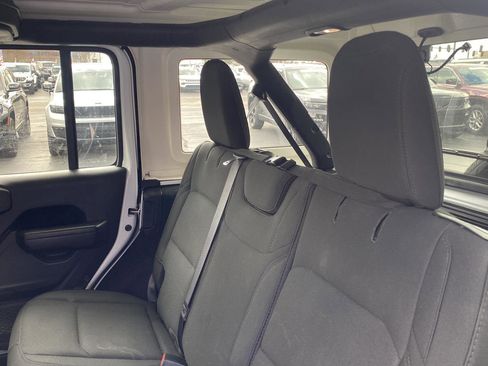 Certified 2021 Jeep Wrangler Unlimited Sport image 10