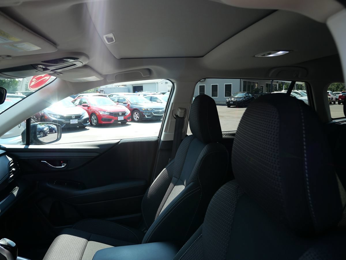 Used 2023 Subaru Outback Premium AWD/4WD image 11