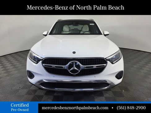Used 2024 Mercedes-Benz GLC 300 4MATIC image 2