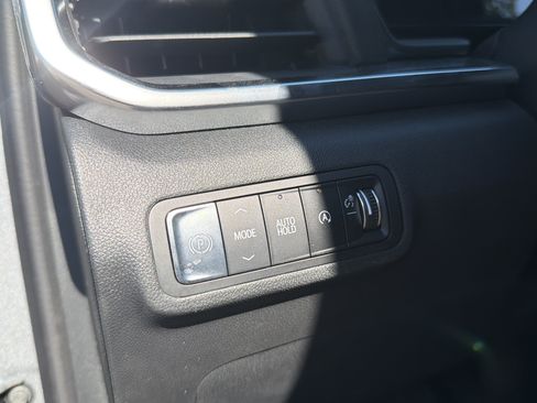 New 2026 GMC Terrain Elevation FWD image 30