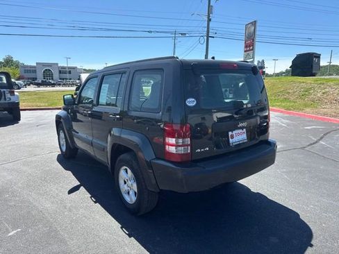 Used 2012 Jeep Liberty Sport w/ Driver Convenience Group AWD/4WD image 6
