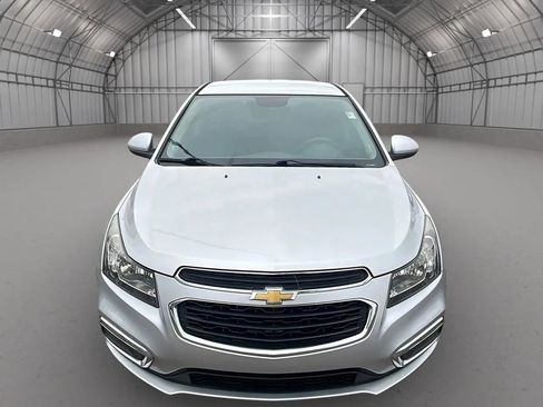 Used 2016 Chevrolet Cruze LT image 8