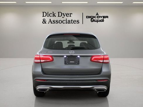 Used 2019 Mercedes-Benz GLC 300 image 3