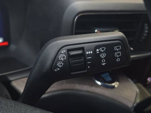 Used 2023 Ford Explorer Platinum w/ Technology Package AWD/4WD image 65