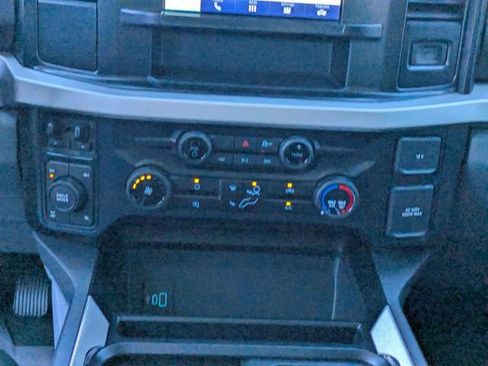 Used 2025 Ford F250 XLT w/ FX4 Off-Road Package AWD/4WD image 19