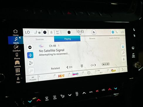 New 2026 Jeep Grand Cherokee Summit w/ Obsidian Package AWD/4WD image 17