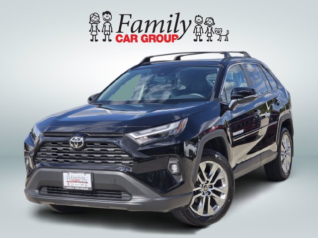 Used 2025 Toyota RAV4 XLE Premium FWD image 1