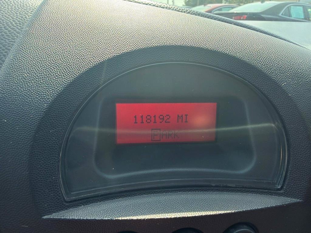 Used 2006 Pontiac Grand Prix FWD image 15