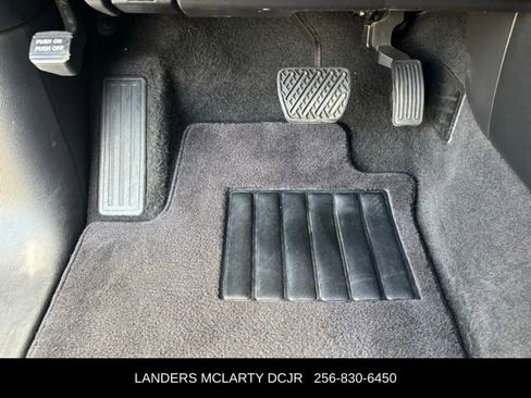 Used 2021 Nissan Armada Platinum w/ Captain's Chairs Package RWD image 26