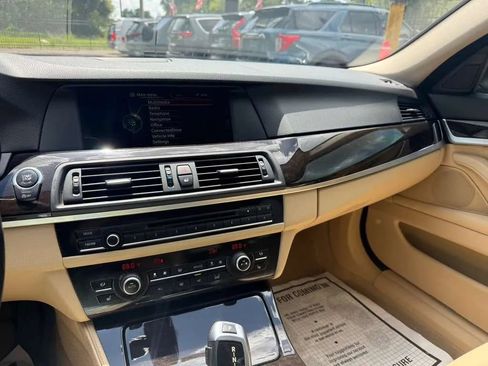 Used 2013 BMW 528i Sedan RWD image 16
