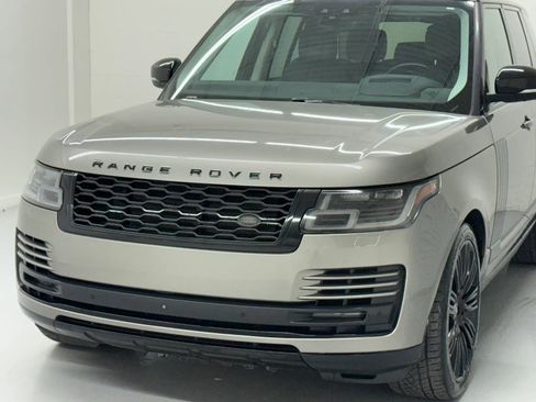 Used 2018 Land Rover Range Rover Supercharged image 12