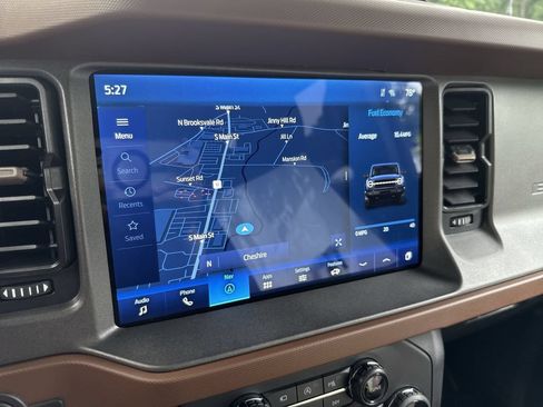 Used 2024 Ford Bronco Outer Banks AWD/4WD image 18