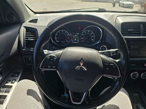 Used 2018 Mitsubishi Outlander Sport SE AWD/4WD image 11