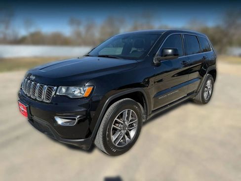 Used 2020 Jeep Grand Cherokee Laredo w/ Laredo X Package image 1