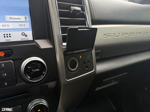 Used 2017 Ford F350 Platinum w/ Platinum Ultimate Package image 43